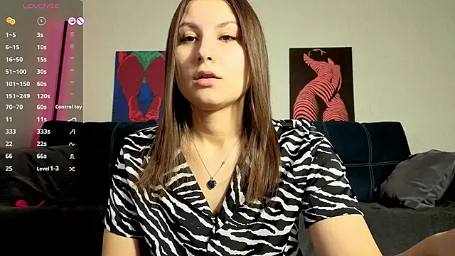 Snapshot of TrixiBell chatting on 01-18-26, 05:22 TrixiBell online show from 01-18-26, 05:22