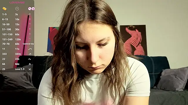 TrixiBell online show from 03-17-26, 04:48