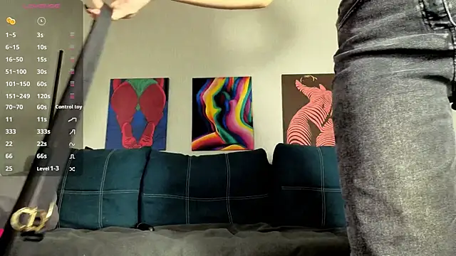 Snapshot of TrixiBell chatting on 02-14-26, 04:13 TrixiBell online show from 02-14-26, 04:13