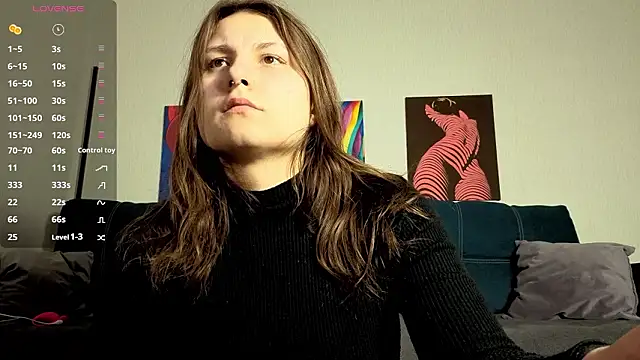 TrixiBell online show from 03-11-26, 04:17