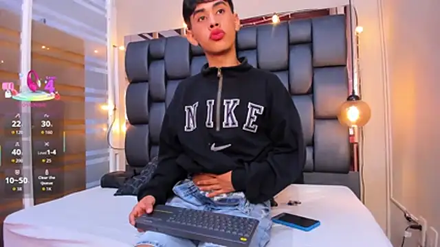 Jim twink online show from 11-04-25, 07:39