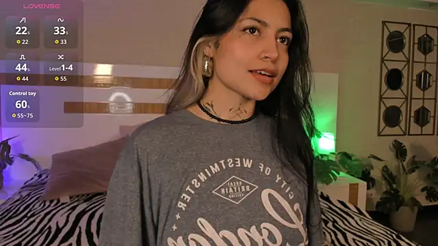 Snapshot of anne_dh chatting on 09-28-25, 07:26 anne dh online show from 09-28-25, 07:26