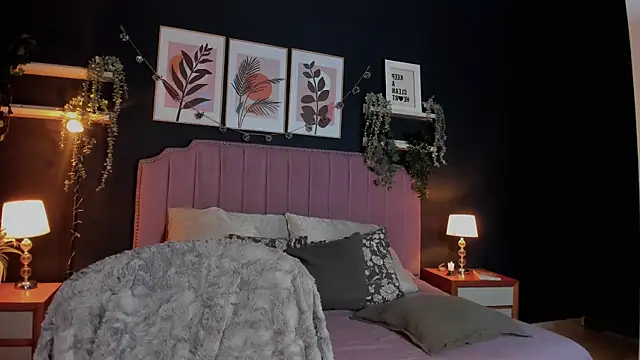 Snapshot of anne_dh chatting on 01-06-26, 03:43 anne dh online show from 01-06-26, 03:43