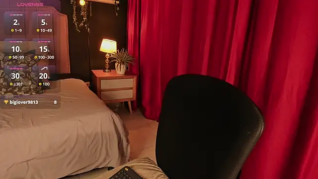 Snapshot of anne_dh chatting on 12-15-25, 12:38 anne dh online show from 12-15-25, 12:38