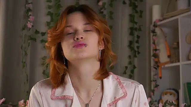 BlytheBenny online show from 11-11-25, 12:27