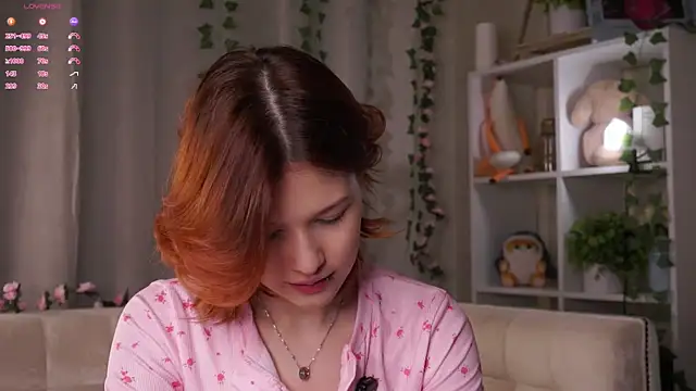 BlytheBenny online show from 12-21-25, 12:02