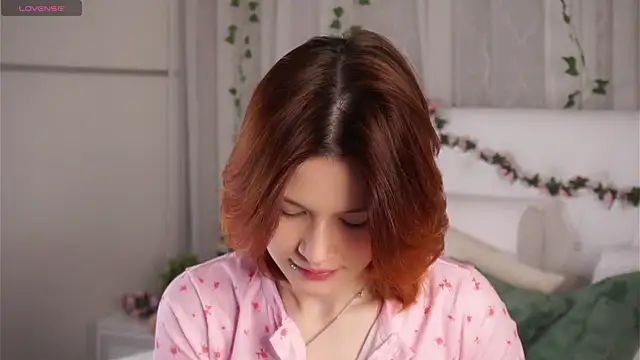 BlytheBenny online show from 02-15-26, 01:06