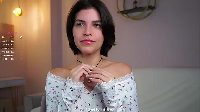 EleneButton online show from 11-08-25, 01:09