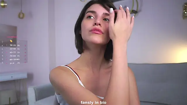 EleneButton online show from 11-13-25, 01:31