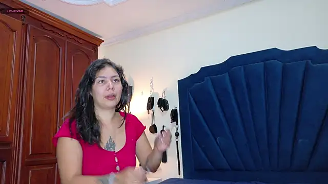RoxyandAron2 online show from 05-03-26, 12:09