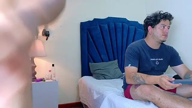 RoxyandAron2 online show from 04-04-26, 12:12