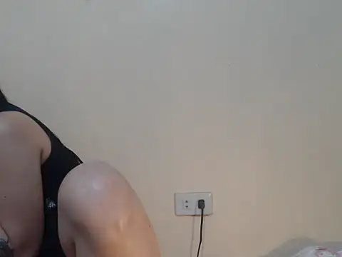 UrKitty lover18 online show from 10-30-25, 10:39