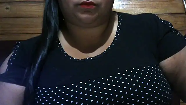 Snapshot of MARRENTINHA34 chatting on 03-02-26, 01:51 MARRENTINHA34 online show from 03-02-26, 01:51