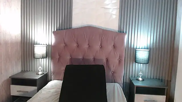 Bonnali lune online show from 02-16-26, 07:45