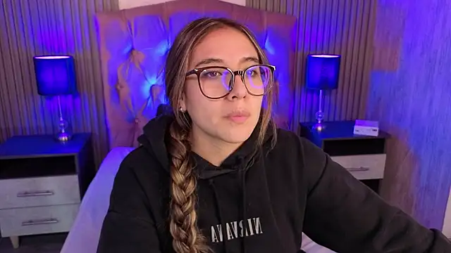 Bonnali lune online show from 02-19-26, 07:33