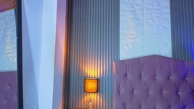 Bonnali lune online show from 03-19-26, 07:36