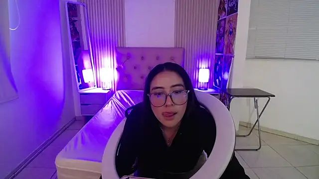 Bonnali lune online show from 10-11-25, 10:11