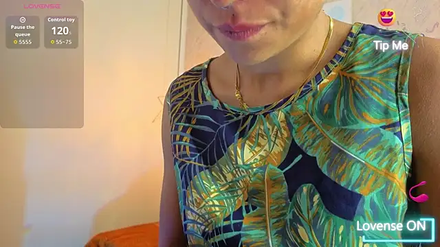 Snapshot of Sheilly_brown chatting on 07-18-26, 07:33 Sheilly brown online show from 07-18-26, 07:33