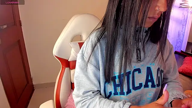 Snapshot of Sheilly_brown chatting on 09-08-25, 07:13 Sheilly brown online show from 09-08-25, 07:13