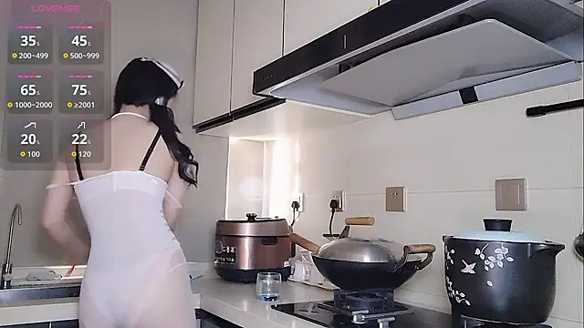 Coco--01 online show from 09-26-25, 12:17