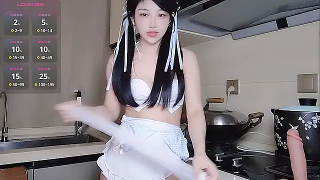 Coco--01 online show from 10-09-25, 12:55