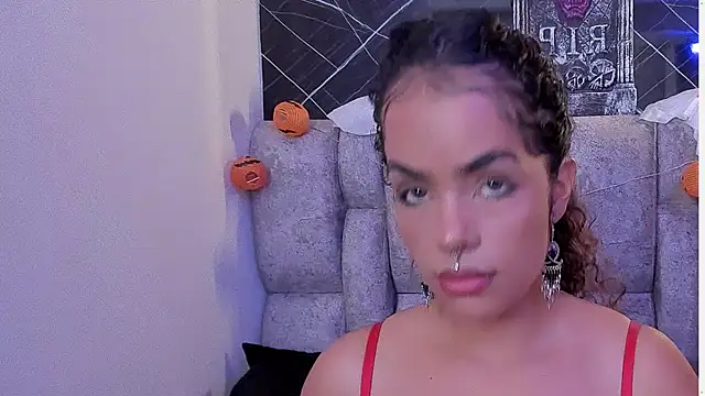 roxanne dl online show from 10-15-25, 04:48