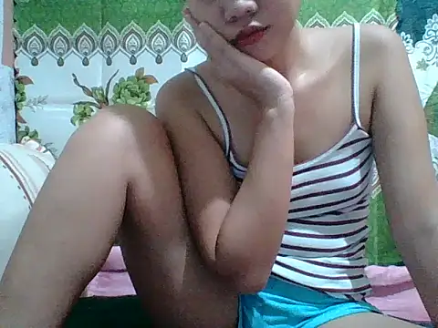 Snapshot of Sweet_Gera21 chatting on 10-11-25, 08:04 Sweet Gera21 online show from 10-11-25, 08:04
