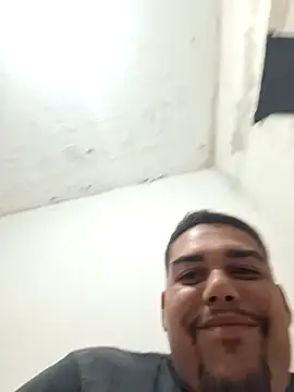 feehzungi0000 online show from 02-18-26, 12:30