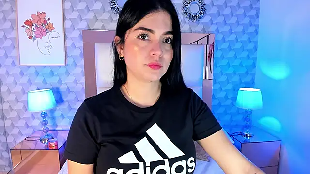Sasha  sims   online show from 10-07-25, 11:44