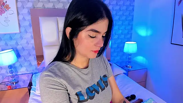 Sasha  sims   online show from 10-21-25, 11:53