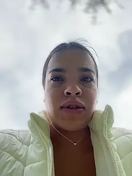 Snapshot of JuanitaMore01 chatting on 06-19-26, 04:46 JuanitaMore01 online show from 06-19-26, 04:46