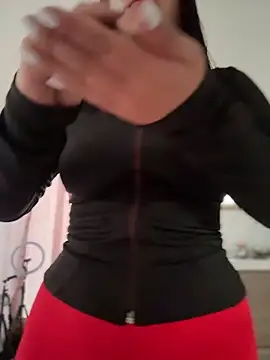 JuanitaMore01 online show from 05-16-26, 07:24