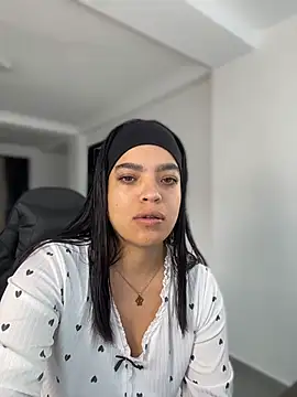 JuanitaMore01 online show from 03-29-26, 07:26