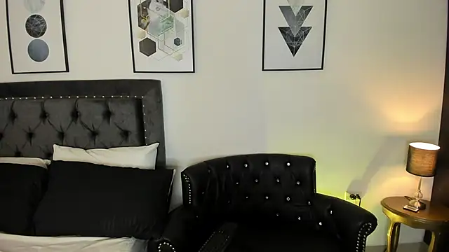 Snapshot of Saraakushh chatting on 03-11-26, 12:43 Saraakushh online show from 03-11-26, 12:43