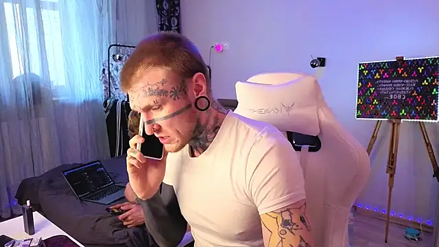 Snapshot of callmealexthx chatting on 04-02-26, 12:01 callmealexthx online show from 04-02-26, 12:01