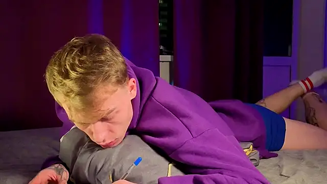 callmealexthx online show from 12-15-25, 05:41