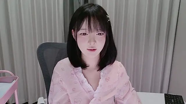 EnEn xiaobao online show from 09-12-25, 02:06