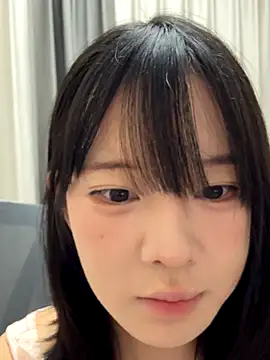 EnEn xiaobao online show from 10-18-25, 12:40