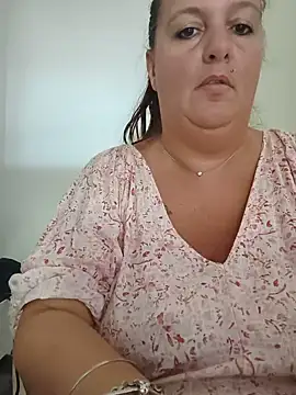 Snapshot of LaReginaNera chatting on 06-24-26, 09:41 LaReginaNera online show from 06-24-26, 09:41