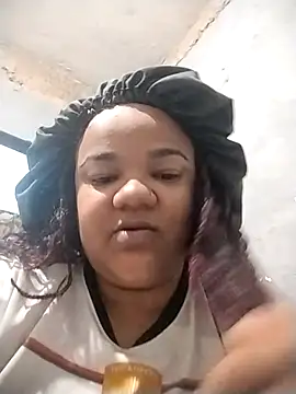 Snapshot of melcarioca1111 chatting on 10-19-25, 05:05 melcarioca1111 online show from 10-19-25, 05:05