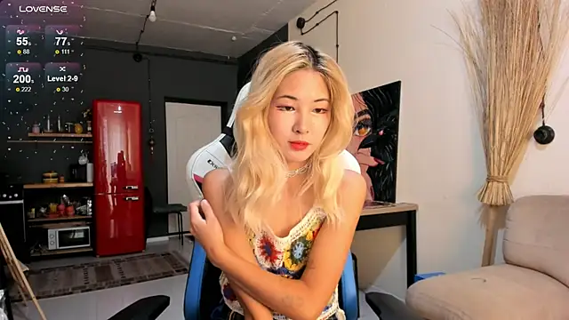 Korean blink online show from 04-10-26, 03:02