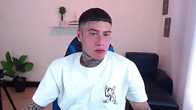 setthomas online show from 10-22-25, 03:44