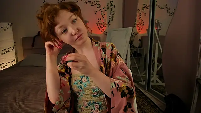 EmyRosaly online show from 04-04-26, 05:08
