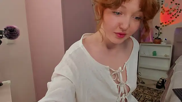 EmyRosaly online show from 04-14-26, 12:54