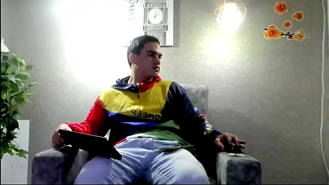 Snapshot of battistaturner chatting on 10-19-25, 02:36 battistaturner online show from 10-19-25, 02:36