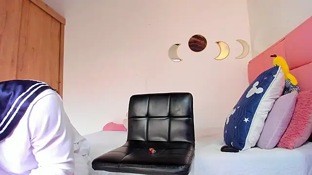 Snapshot of battistaturner chatting on 09-19-25, 05:50 battistaturner online show from 09-19-25, 05:50