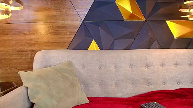 ly lulu online show from 12-04-25, 07:13