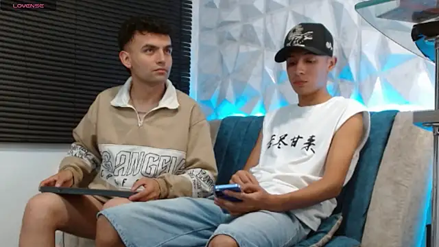 Isaac tan online show from 12-15-25, 03:01