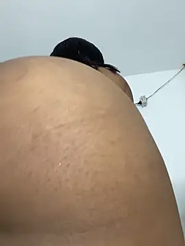 Rousevans  online show from 11-23-25, 03:49