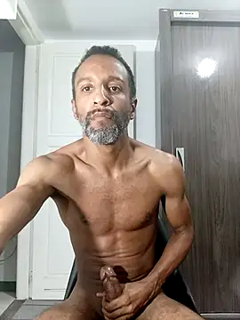 Snapshot of Pretin_Maroto chatting on 10-09-25, 01:06 Pretin Maroto online show from 10-09-25, 01:06